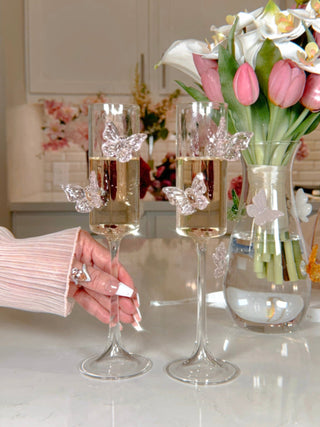 Butterfly Dreams Champagne Flute Set of 2 can be used with rosé, wine, champagne, or other spirits.