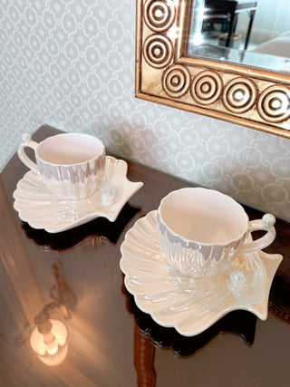 Marée de Pearl – Seashell Ceramic Teacup & Plate Set (Set of 2)