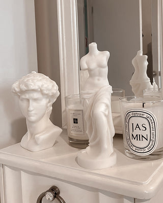 Anaïs Man & Venus Set in Sculpture White