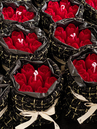 Deluxe Coco Rose Bouquet Candle in Lipstick