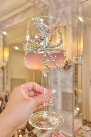 Bijou Belle Twilight Glass Cup Set in a royal dining room.