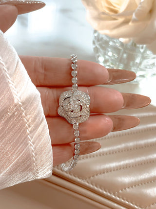 Flower Rhinestones Bracelet.