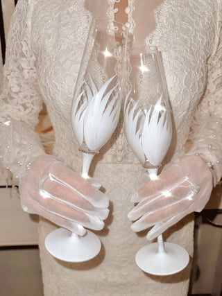 Feather Bliss Champagne Flute is an exclusive, original design featuring beautiful white feathers.
