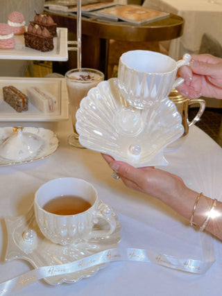 Marée de Pearl – Seashell Ceramic Teacup & Plate Set (Set of 2)