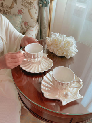 Marée de Pearl – Seashell Ceramic Teacup & Plate Set (Set of 2)