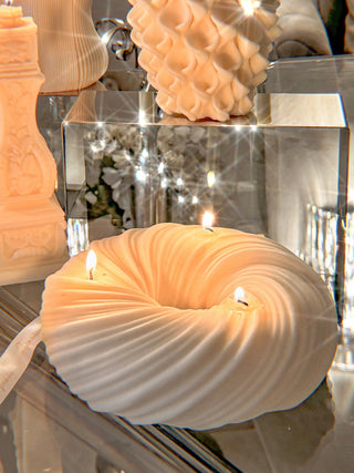 Anaïs Halo 3-Wick Candle™️ - Anaïs Candle 10.