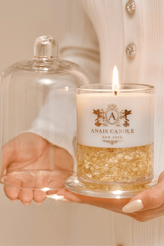 Majesté Dorée Gold Leaf Candle With Bell Cloche