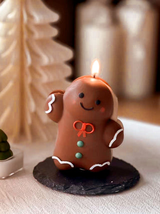 Gingerbread Man Cookie With Cream Candle