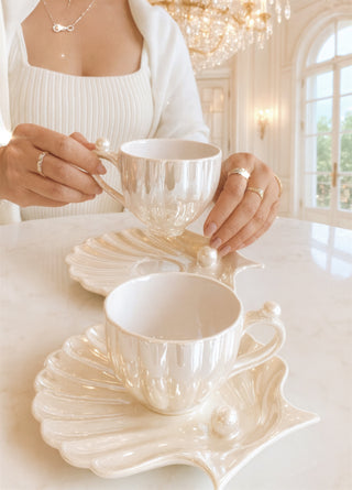 Marée de Pearl – Seashell Ceramic Teacup & Plate Set (Set of 2)