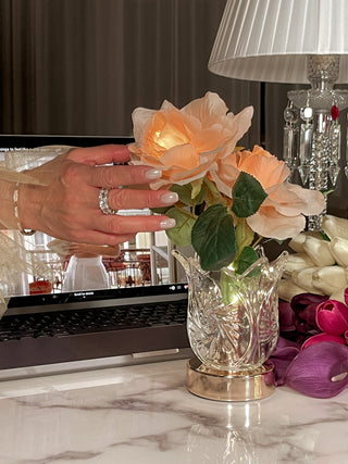 Romantic Roses with Glass Vase Table Lamp USB Charging