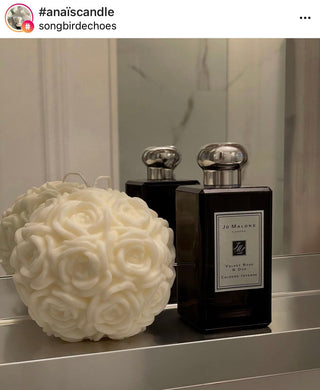 Flower Romance in White - Anaïs Candle 10.