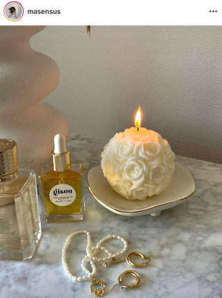 Flower Romance in White - Anaïs Candle 7.