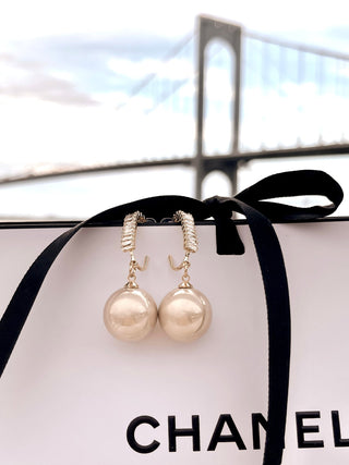 Grace Pearl Earrings.