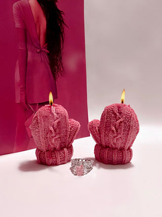 Knitted Mitten Candle Set.
