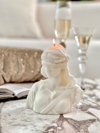Lady Mystique Candle