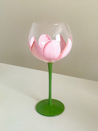 Summer Flower Glass Cup in Pink.