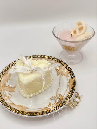 Vintage Cream Cake in Sugar Cookie.