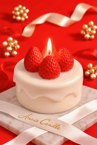 Anaïs Strawberry Shortcake Candle