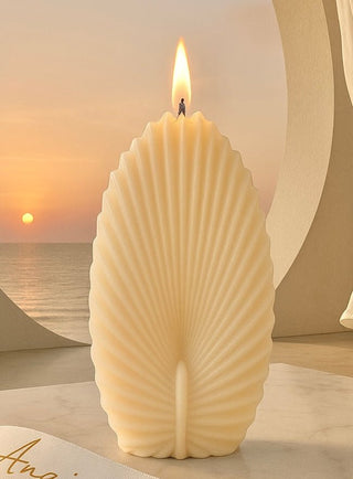 Sea Shell Candle (Free Gift Offer!) designed and handcrafted by Anaïs Candle.