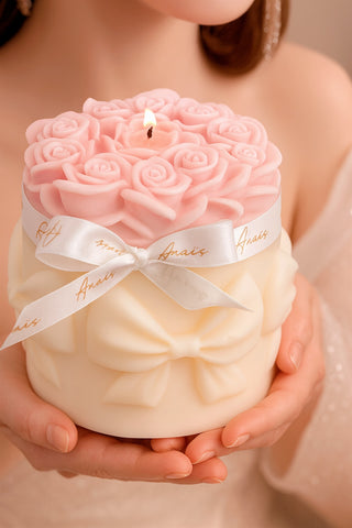 Lavish Rose Bouquet Candle in Pink - XXL is the perfect gift for any occasion