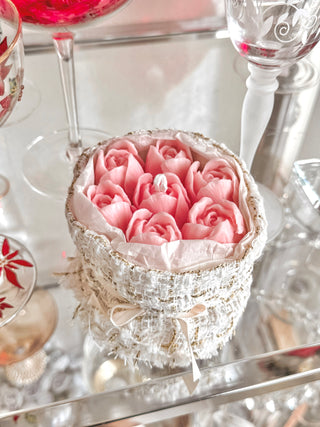 Deluxe Coco Rose Bouquet Candle in Blush.