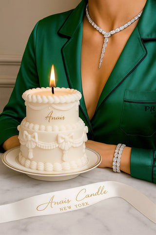 Double Layer Creamy Vintage Cake is the perfect gift for your girlfriend