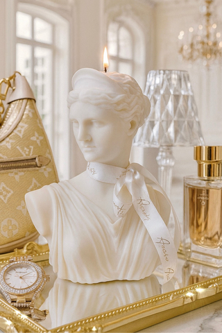 Victoria Candle