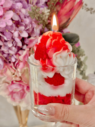 Strawberries & Cream Candle 3.
