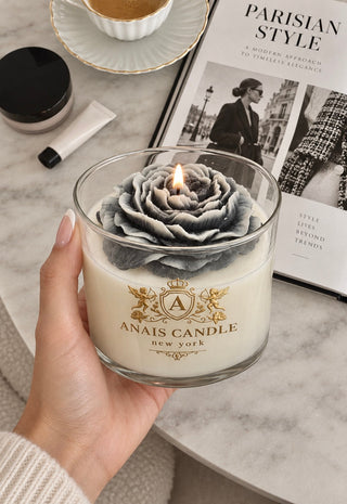 Maison de Pivoine Candle in Noir - XL