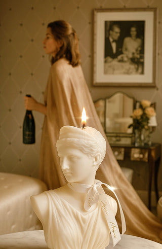Victoria Candle