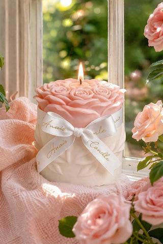Lavish Rose Bouquet Candle in Pink - XXL surrounded by a lush green garden