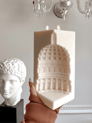 ‘When in Rome’ 2-Wick Candle