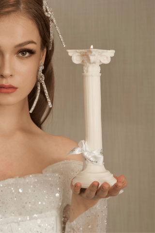 Anaïs Roman Column Present Set by Anaïs Candle, handcrafted with premium beeswax and all-natural soy wax 11.