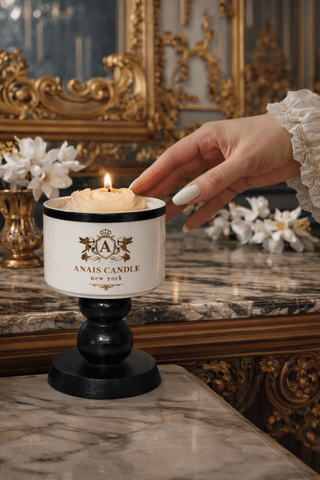 Jardin de Soie Candle is the perfect art decoration for modern mansions