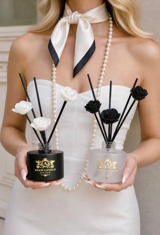 Noir et Ivoire Diffuser Set on a Calacatta marble console table