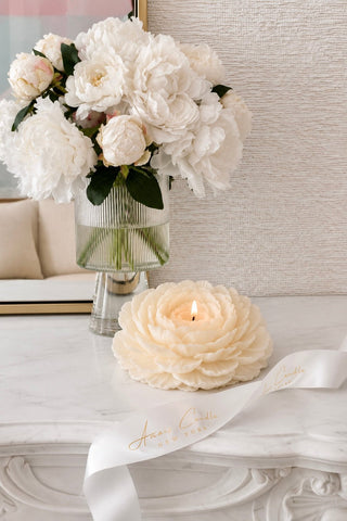 Blooming Peony Candle in White - XXL