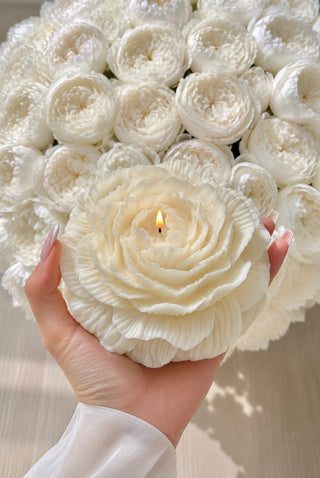 Blooming Peony Candle in White - XXL