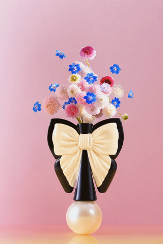 Chérie Bow Tie Resin Vase