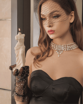 Anaïs Man & Venus Set in Sculpture White