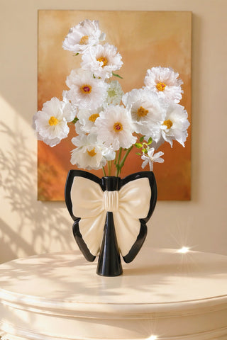 Chérie Bow Tie Resin Vase