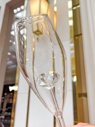Slanted top wine and champagne glass – reddiamondfurniture