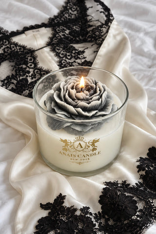 Maison de Pivoine Candle in Noir - XL