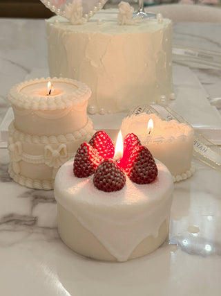 Anaïs Strawberry Shortcake Candle