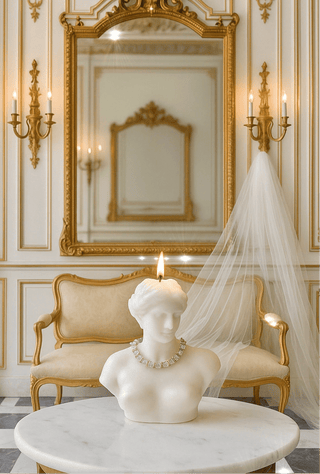 Vela con retrato de Venus de Milo 