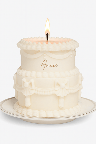 Pastel cremoso vintage de dos capas 