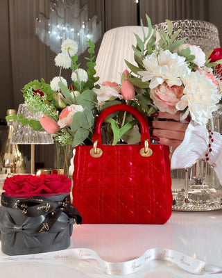 Scarlett Handbag Resin Vase in Lipstick