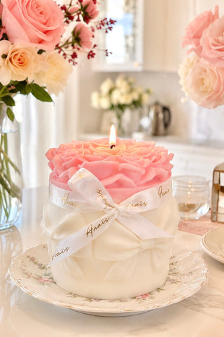 Lavish Rose Bouquet Candle in Pink - XXL