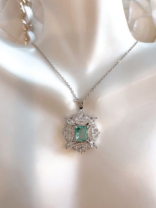 Evangeline Emerald Rhinestones Necklace.