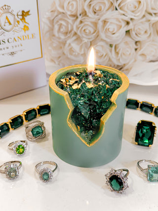 18K Gold Emerald Candle – Wisdom & Renewal