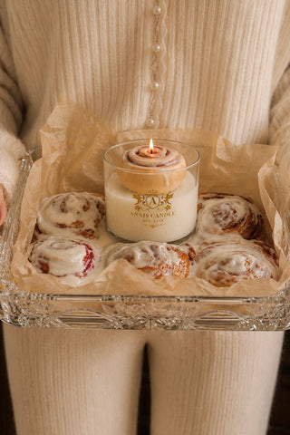 Cinnamon Roll Crème Candle - XL